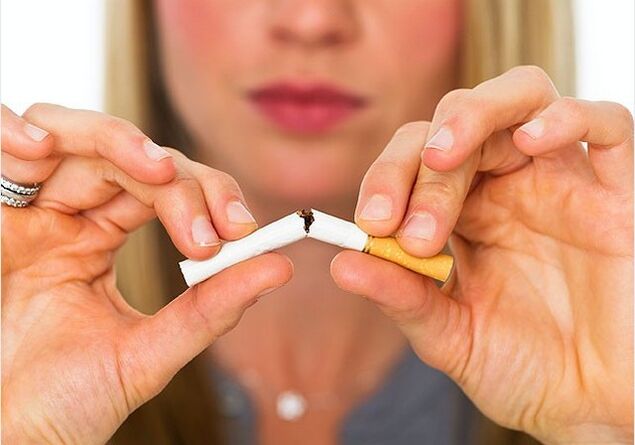 El consejo de Allen Carr ayudará a las mujeres a dejar de fumar