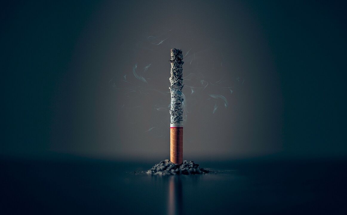 una persona es más difícil de soportar un fuerte cese de fumar
